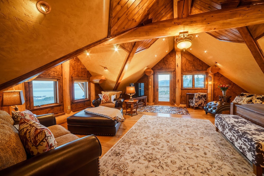 Coyote Bluff Estate 32/48