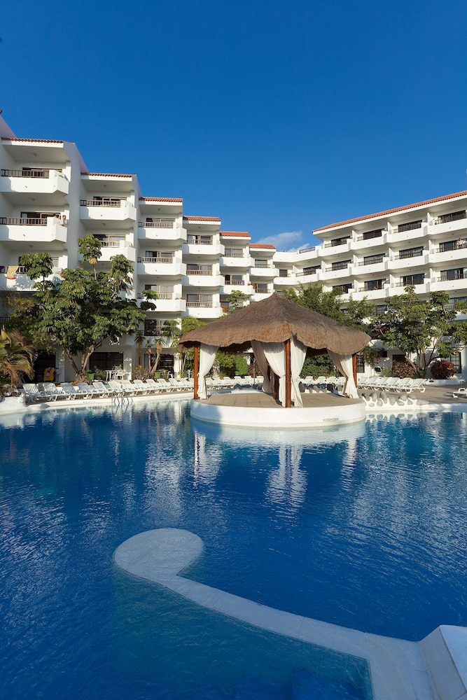 Aguamar Apartments 28/30