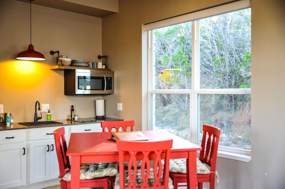 Hill Country Casitas 61/73