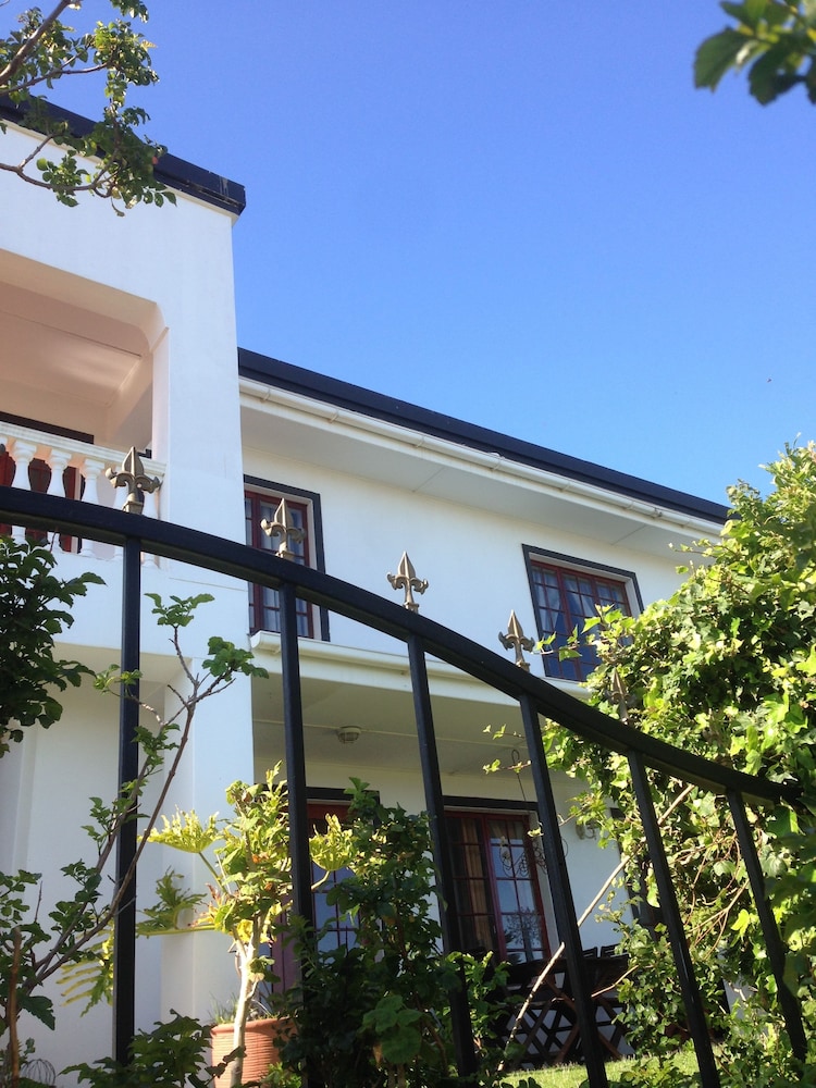 Helderberg Guesthouse 1/29