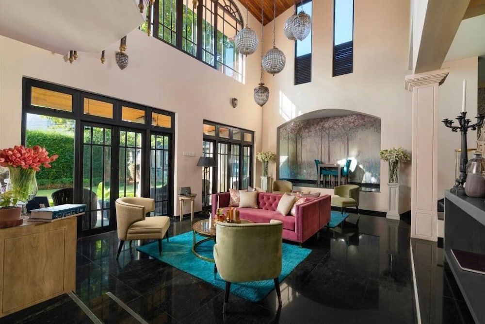 Clove Villa 52/65