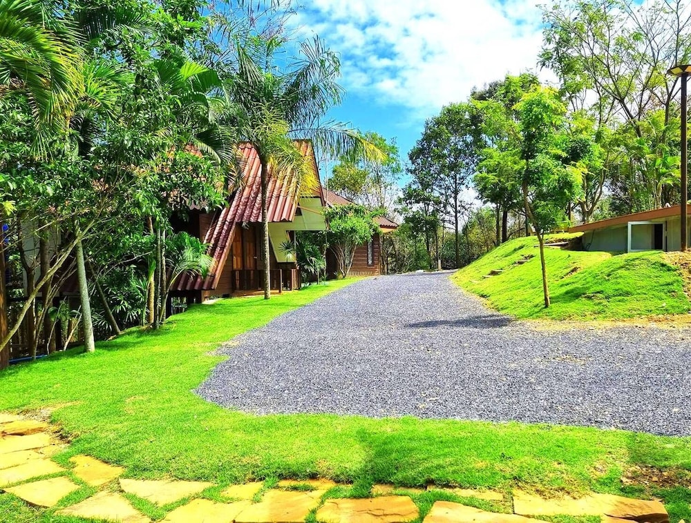 Kirirath Resort 65/66