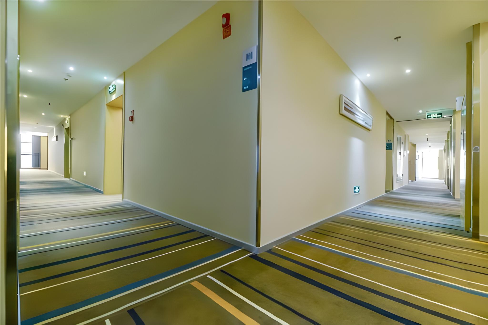 City Comfort Inn (Chongqing Shidai Tianjie) 2/50