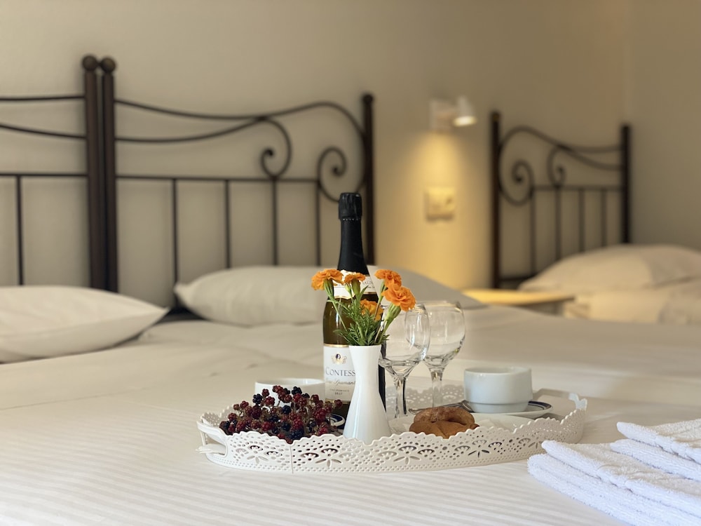 Louvre Hotel 24/29