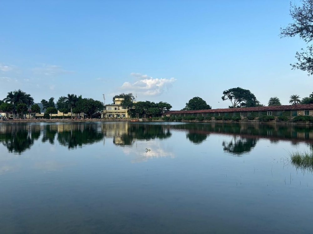 Shikarbadi Hotel 41/50