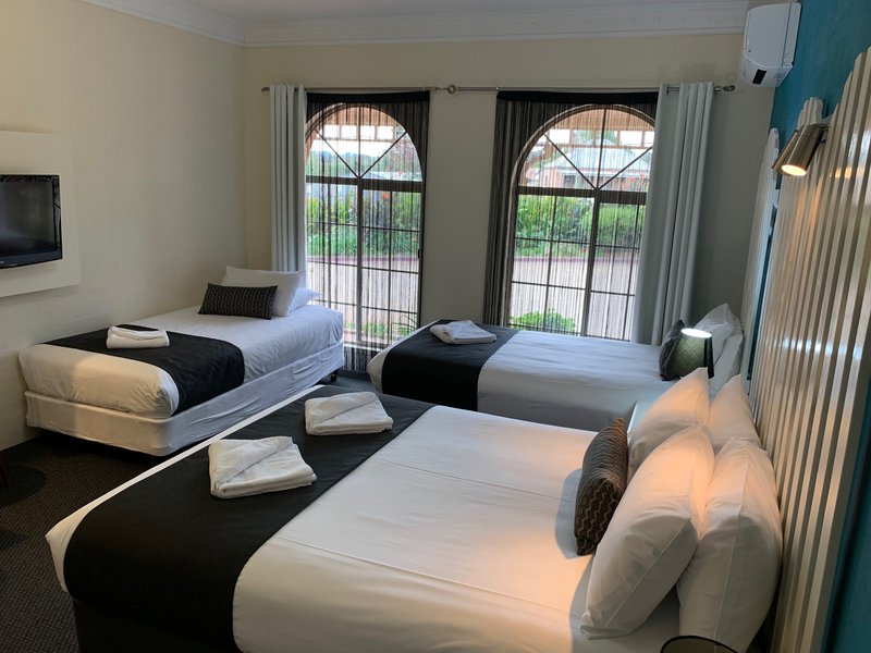 Heritage Motor Inn Goulburn 2/4