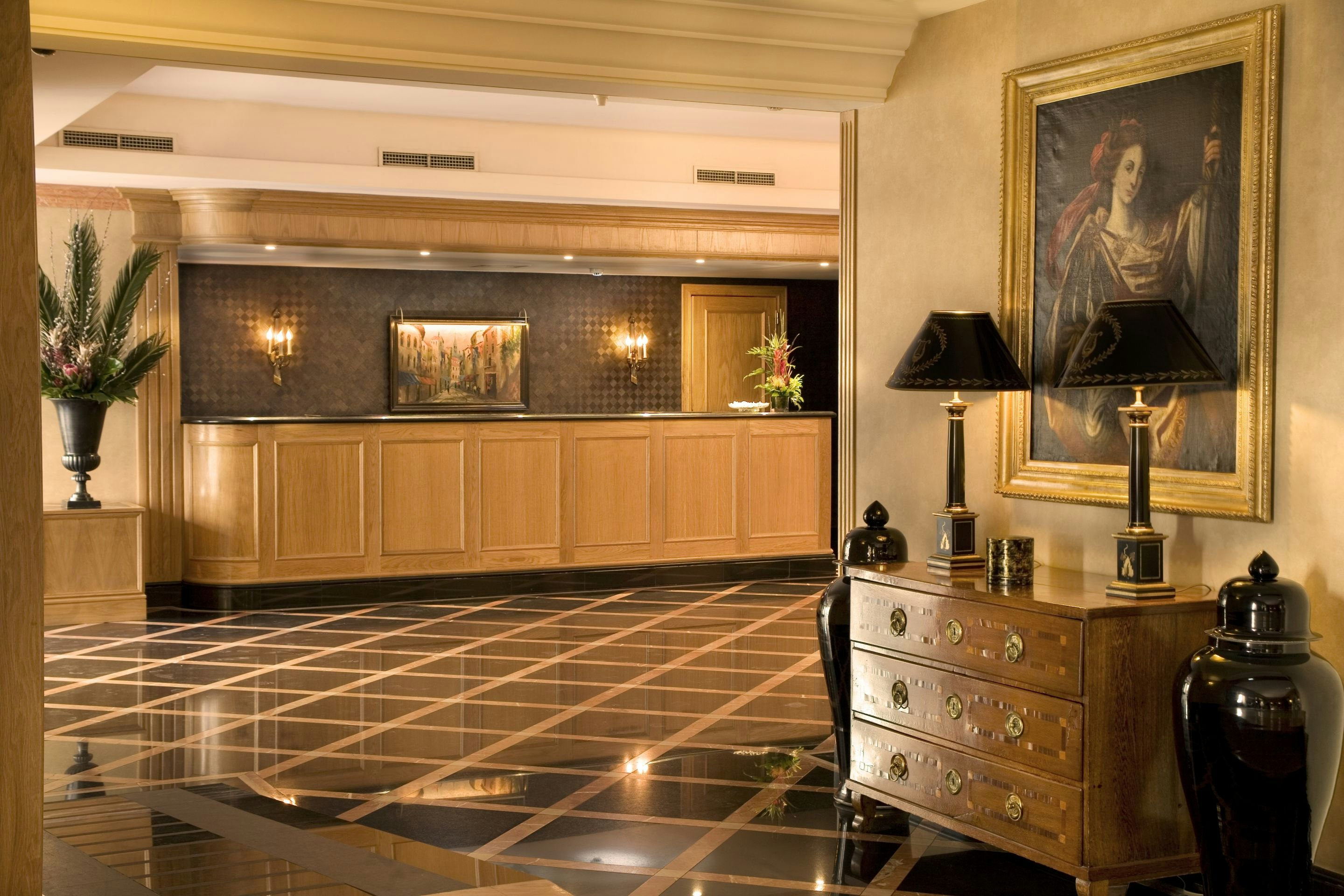 Hotel Real Palacio 6/76