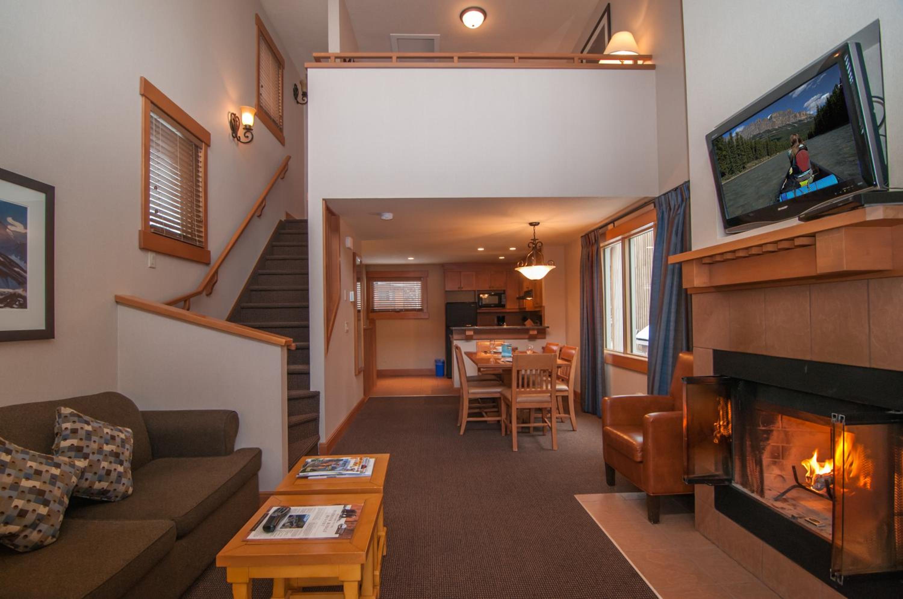 2 Bedrooms, Loft, Apartment, 3 Queen Beds