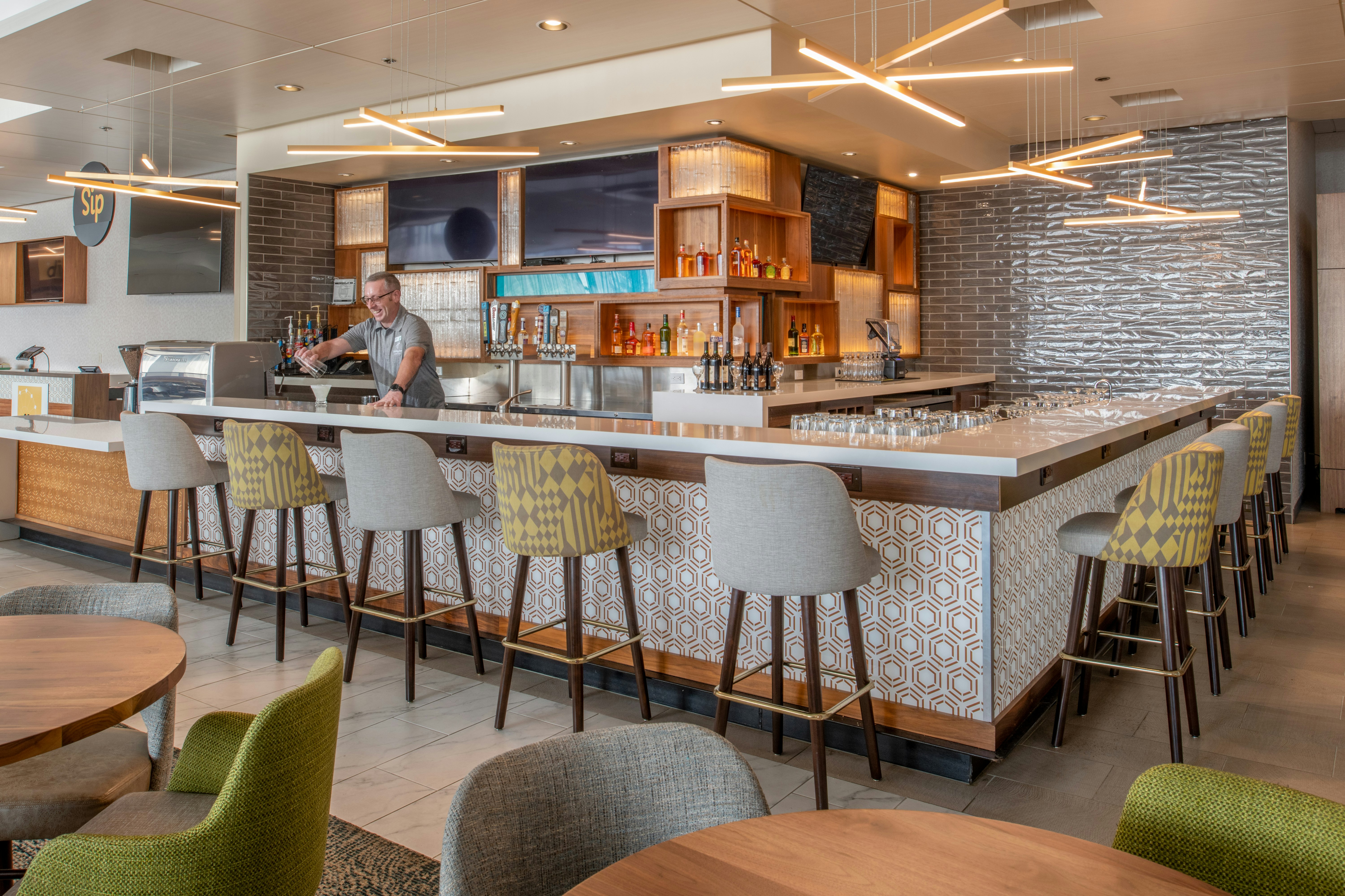 Holiday Inn Portland Columbia Riverfront An Ihg Hotel 24/53