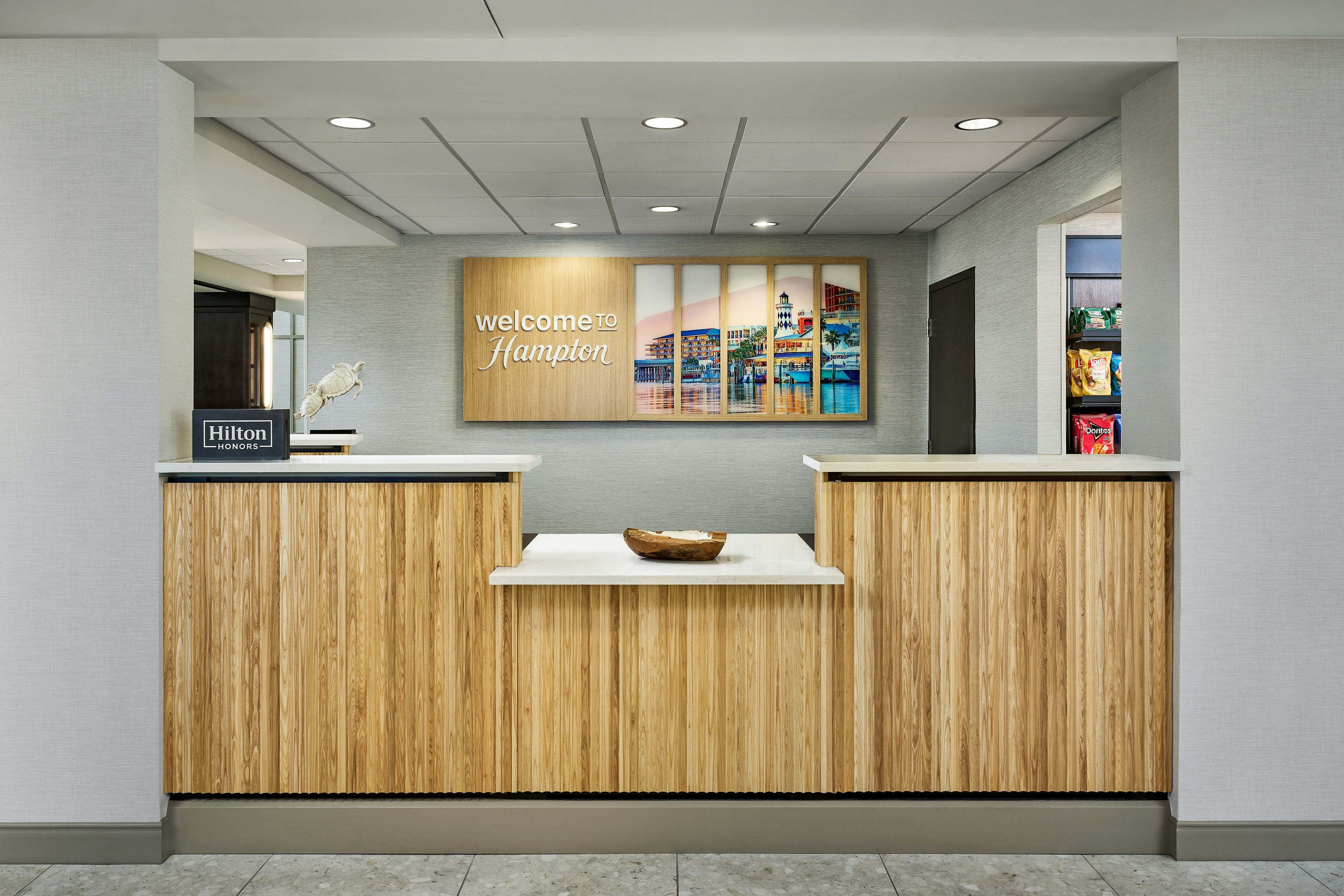 Hampton Inn & Suites Destin 8/69