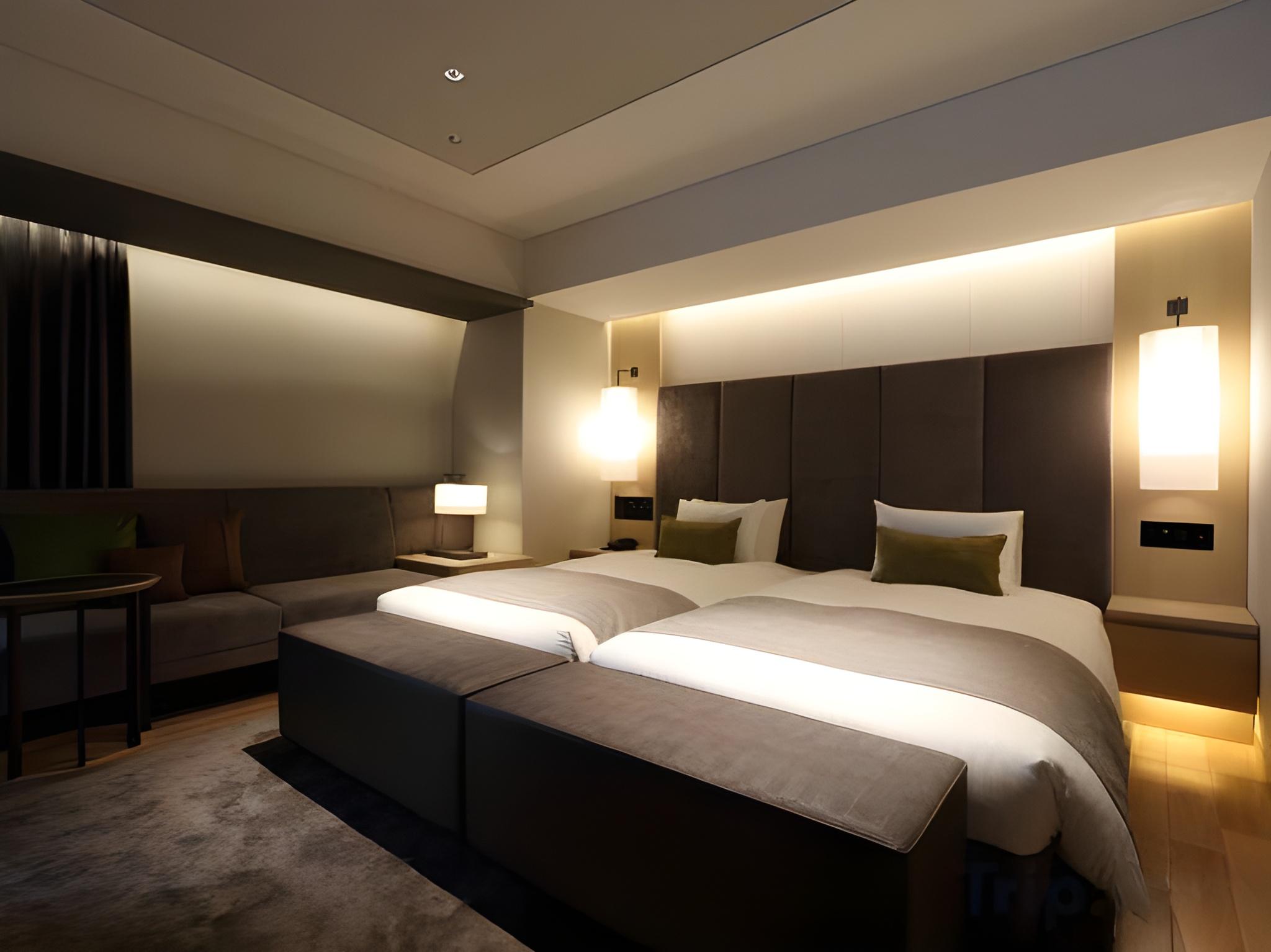 Semi Suite