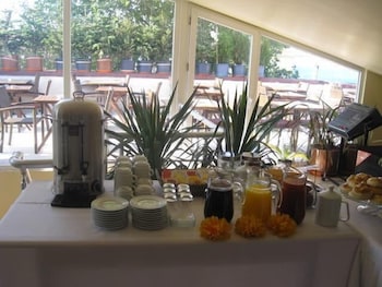 Marine House Boutique Hotel 46/51