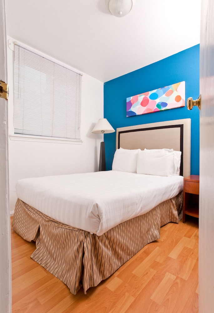 Alpine Inn And Suites 17/42