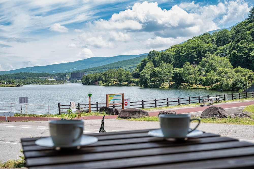 Lakeside Guest House Hostel Jil 30/39