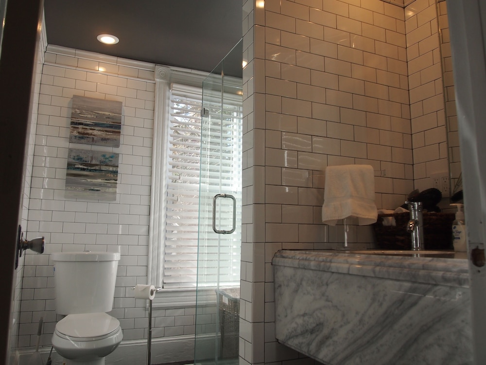 Rehoboth Guest House 46/50