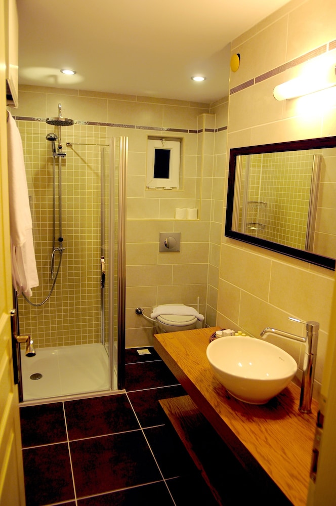 OTEL FAHRI 44/47