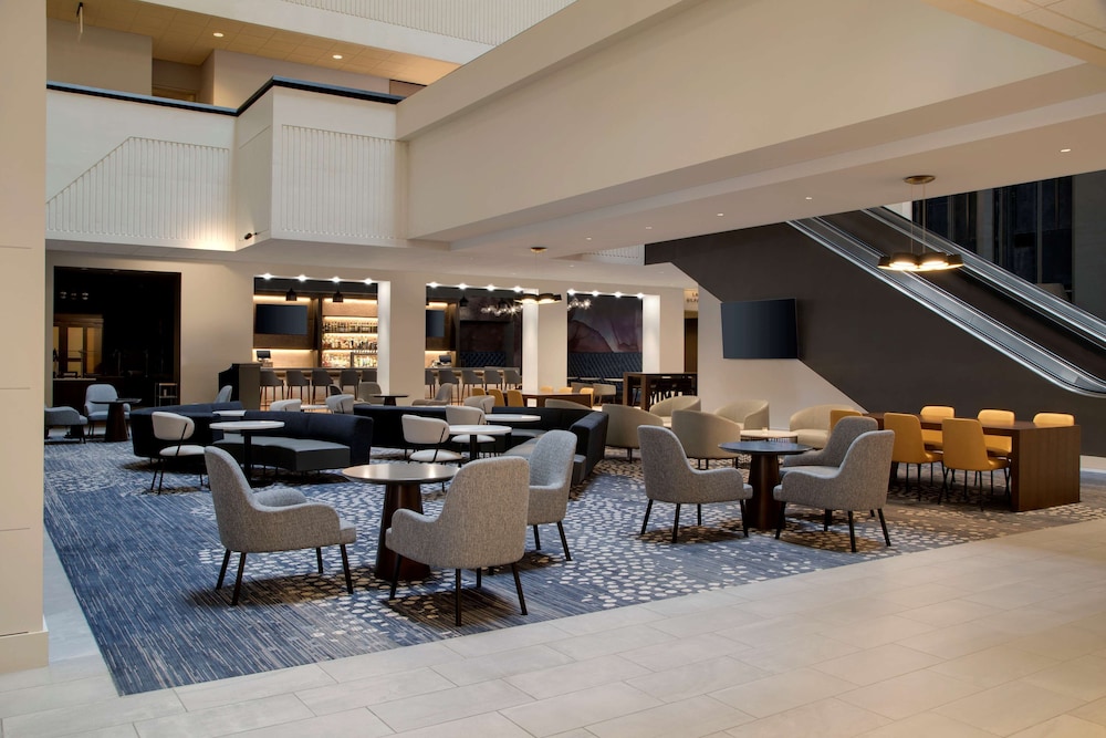 Hyatt Regency Milwaukee 57/73