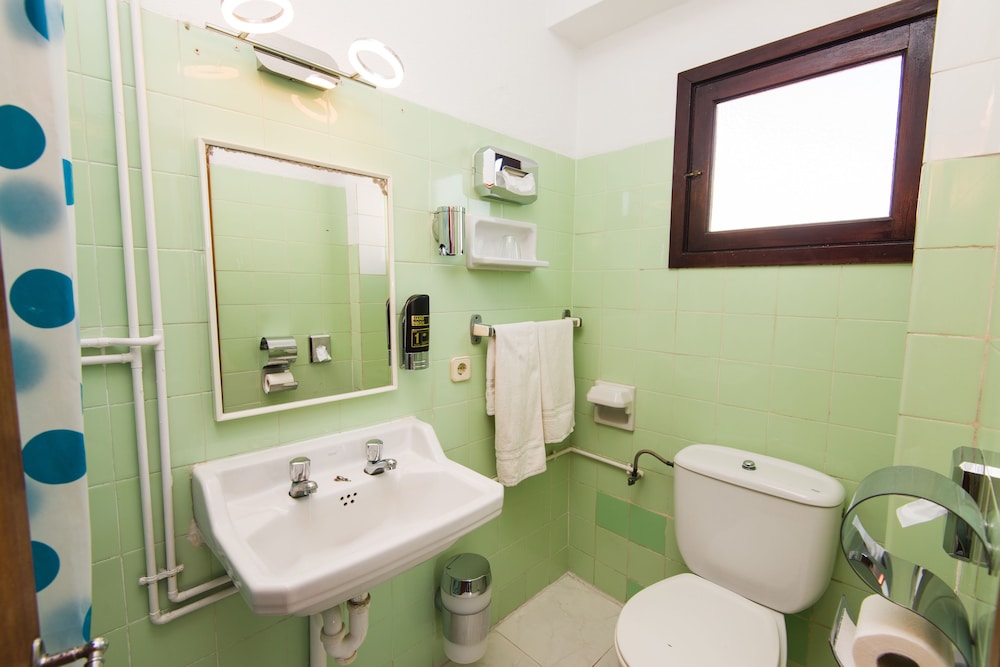 Hostal Port Corona 22/43