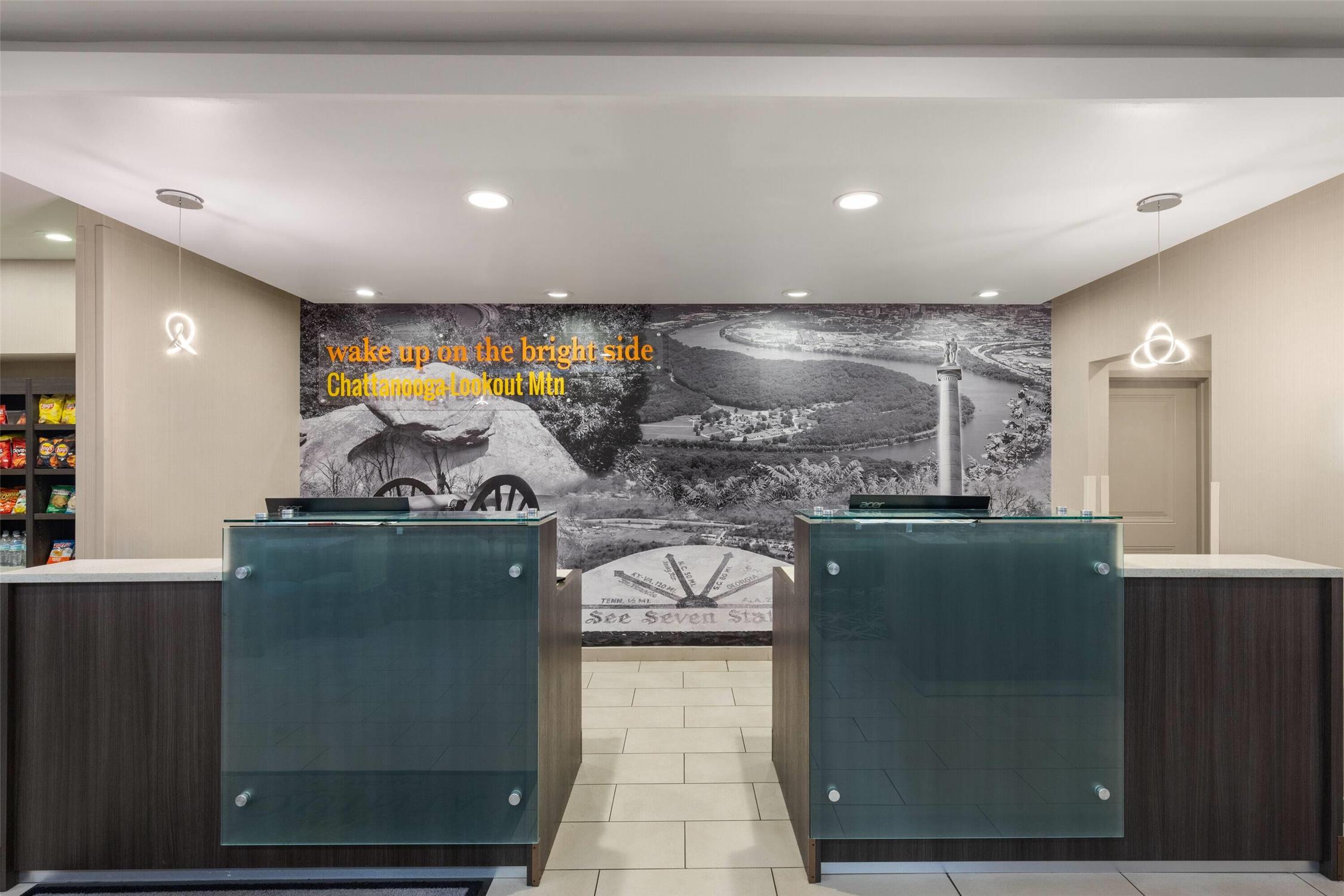 La Quinta Inn & Suites by Wyndham Chattanooga - Lookout Mtn 2/41