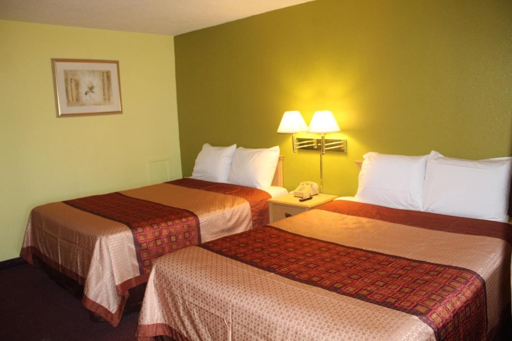 Hutchinson Inn 20/58