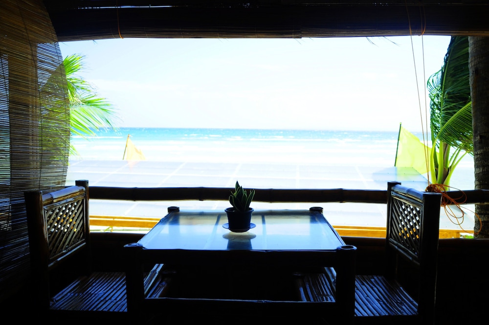 The Coral Blue Oriental Beach Villas And Suites 32/65