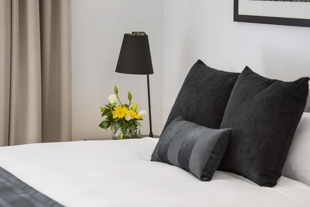 Oaks Mackay Carlyle Suites 37/55