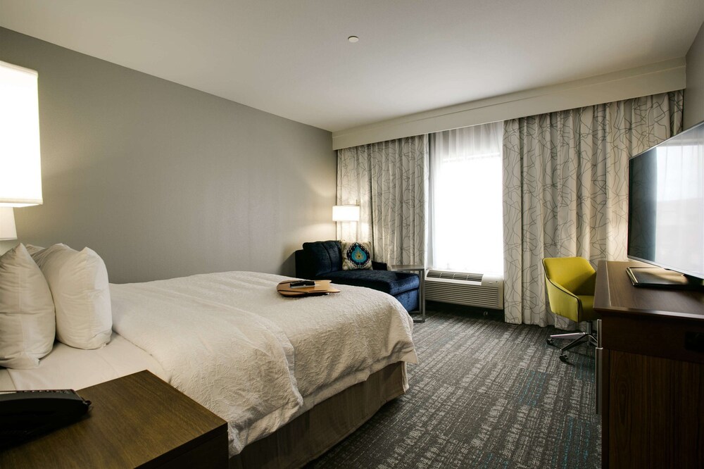 Hampton Inn Suites Dallas Ft Worth Airport South Tx 15/49