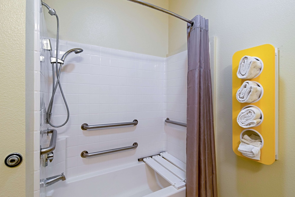 Motel6 Rhome, TX 43/43
