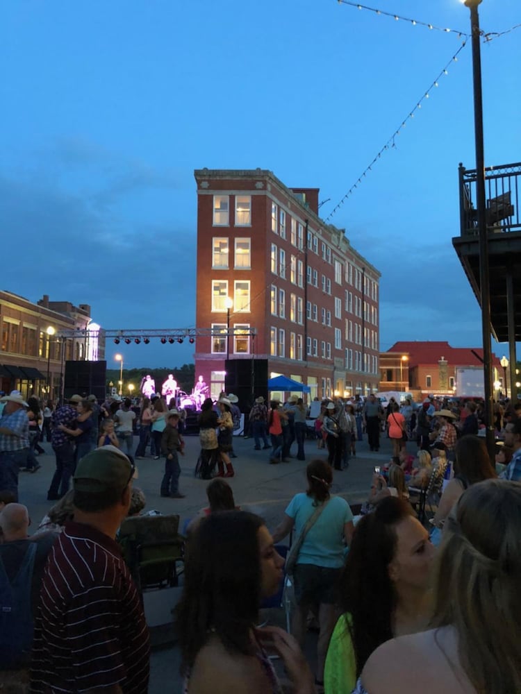 Frontier Hotel Pawhuska 24/29