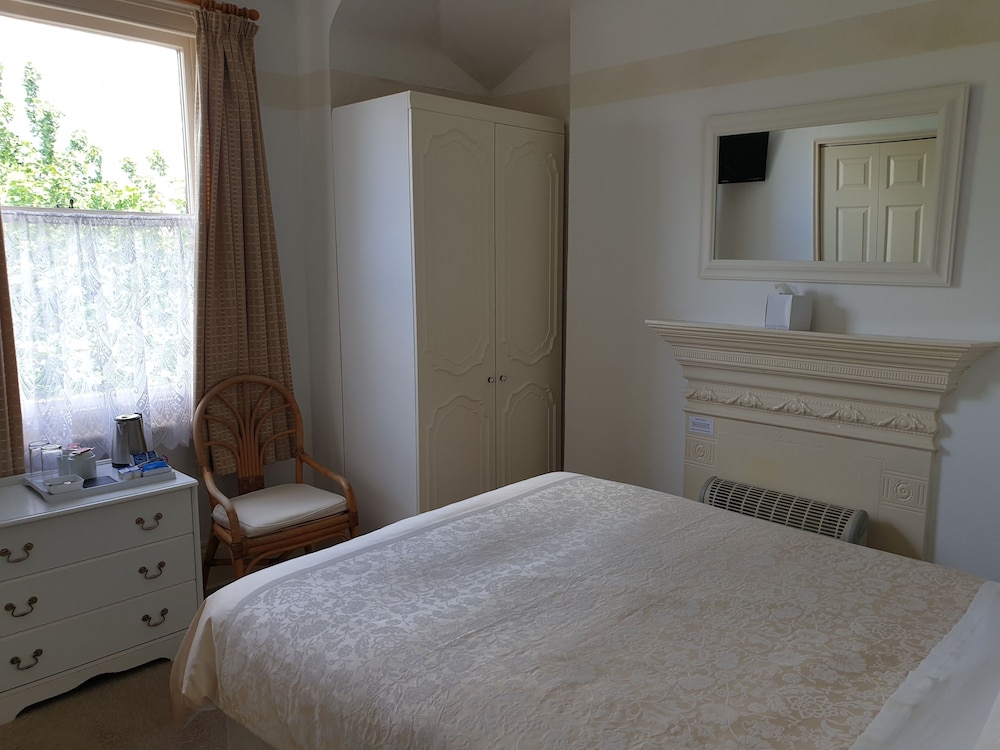 The Wycliffe Guest House 34/70