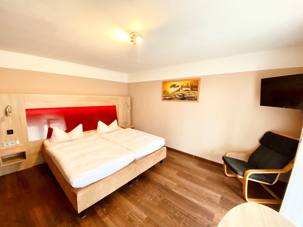 Room, Double Bed