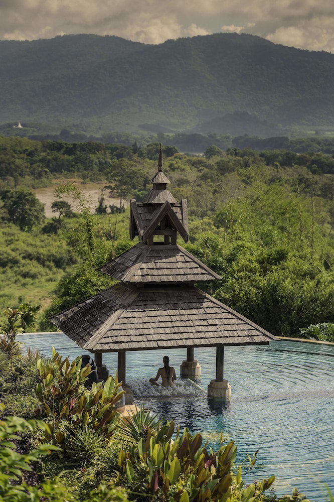 Anantara Golden Triangle Elephant Camp Resort 5/82