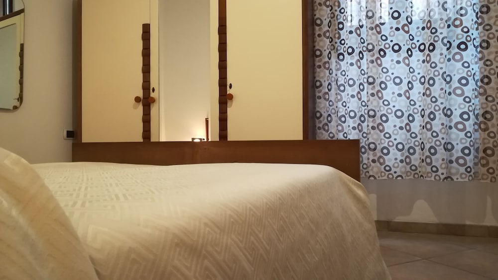 COMFORT, DOUBLE BED