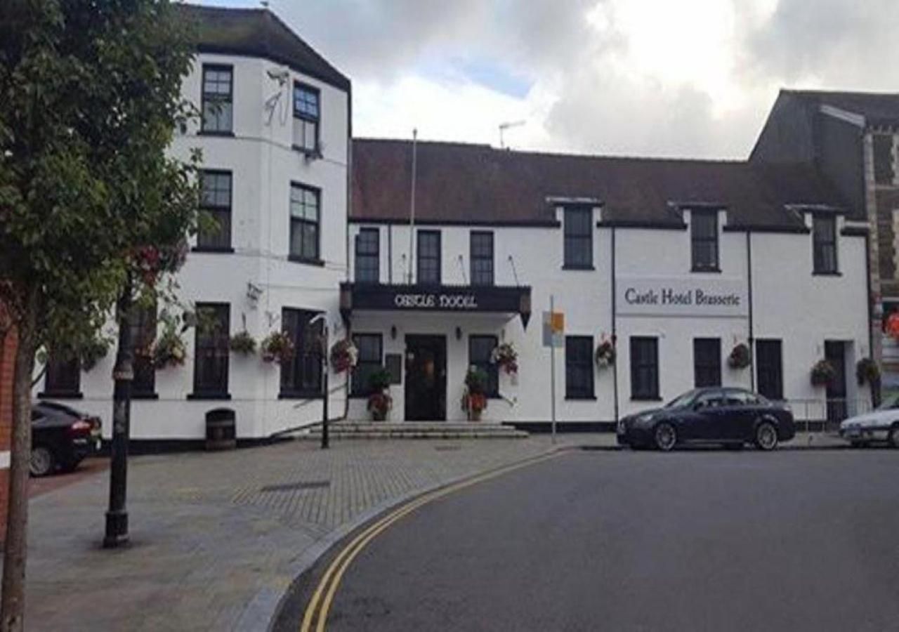 The Castle Hotel 57/61