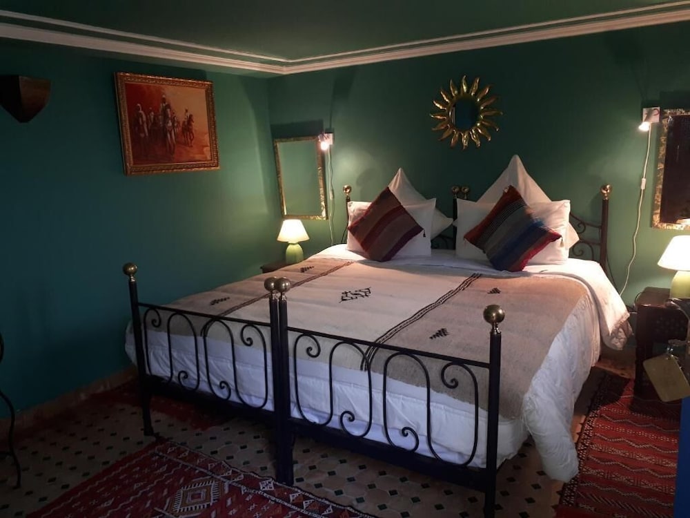 Riad Jean Claude 12/48
