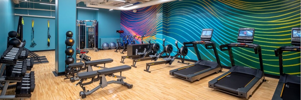 Moxy Cincinnati Downtown 25/50