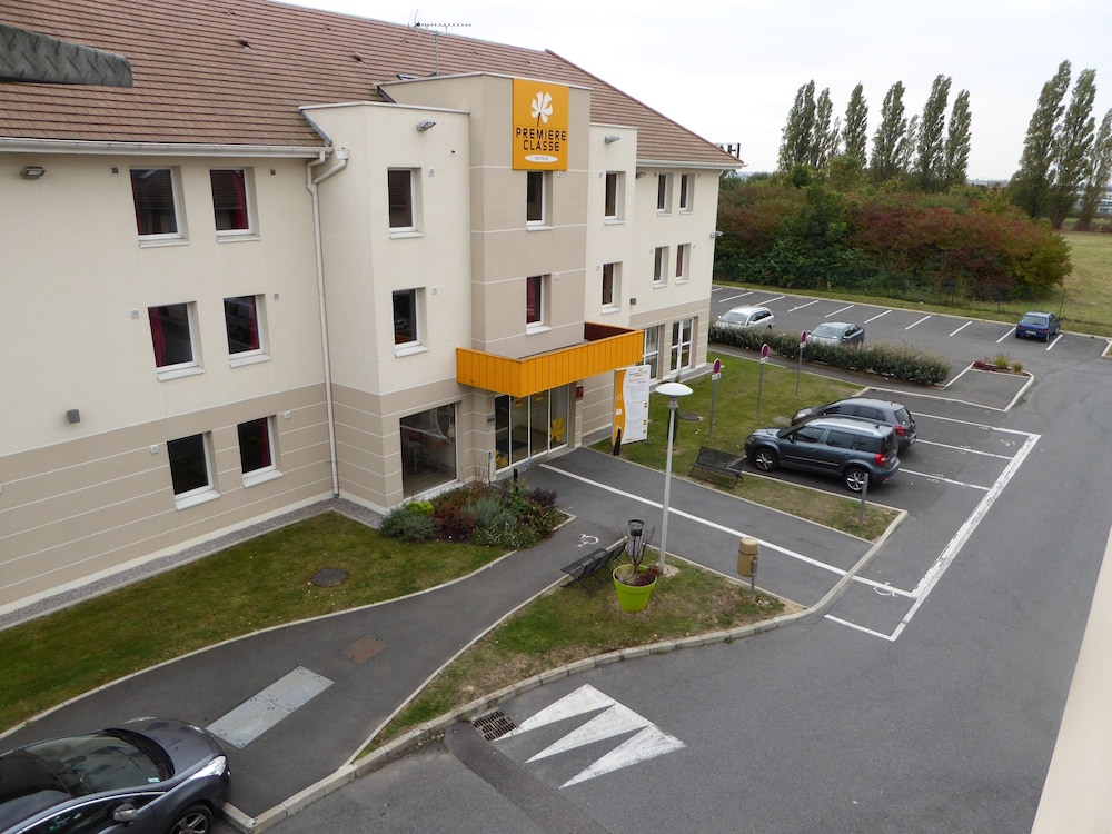 PREMIERE CLASSE HOTEL ROISSY - AEROPORT CDG - LE MESNIL AMELOT 59/61