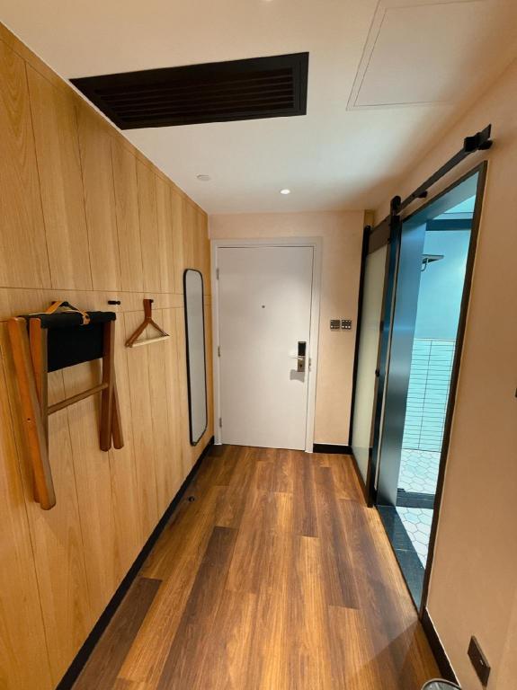 Loft, Double and Twin Beds, Harbour Bay Hotel 5/8