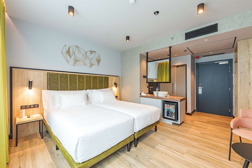 Barcelo Budapest 12/55