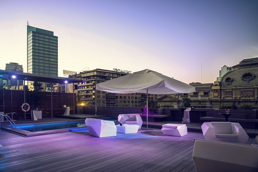 Mercure Santiago Centro 67/69