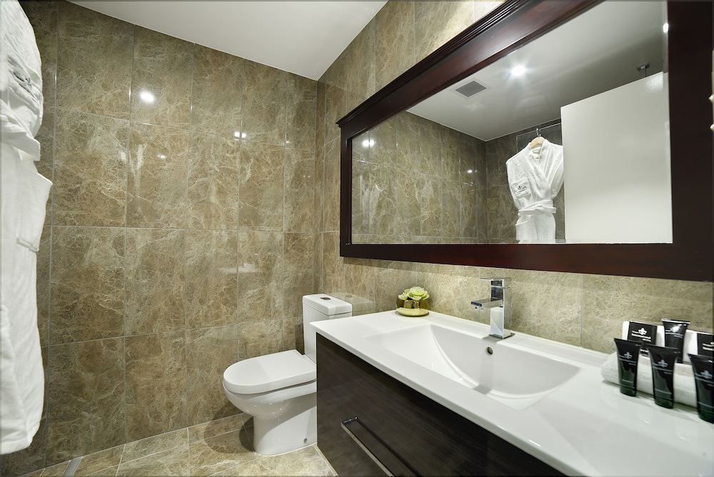 International Hotel Wagga Wagga 12/66