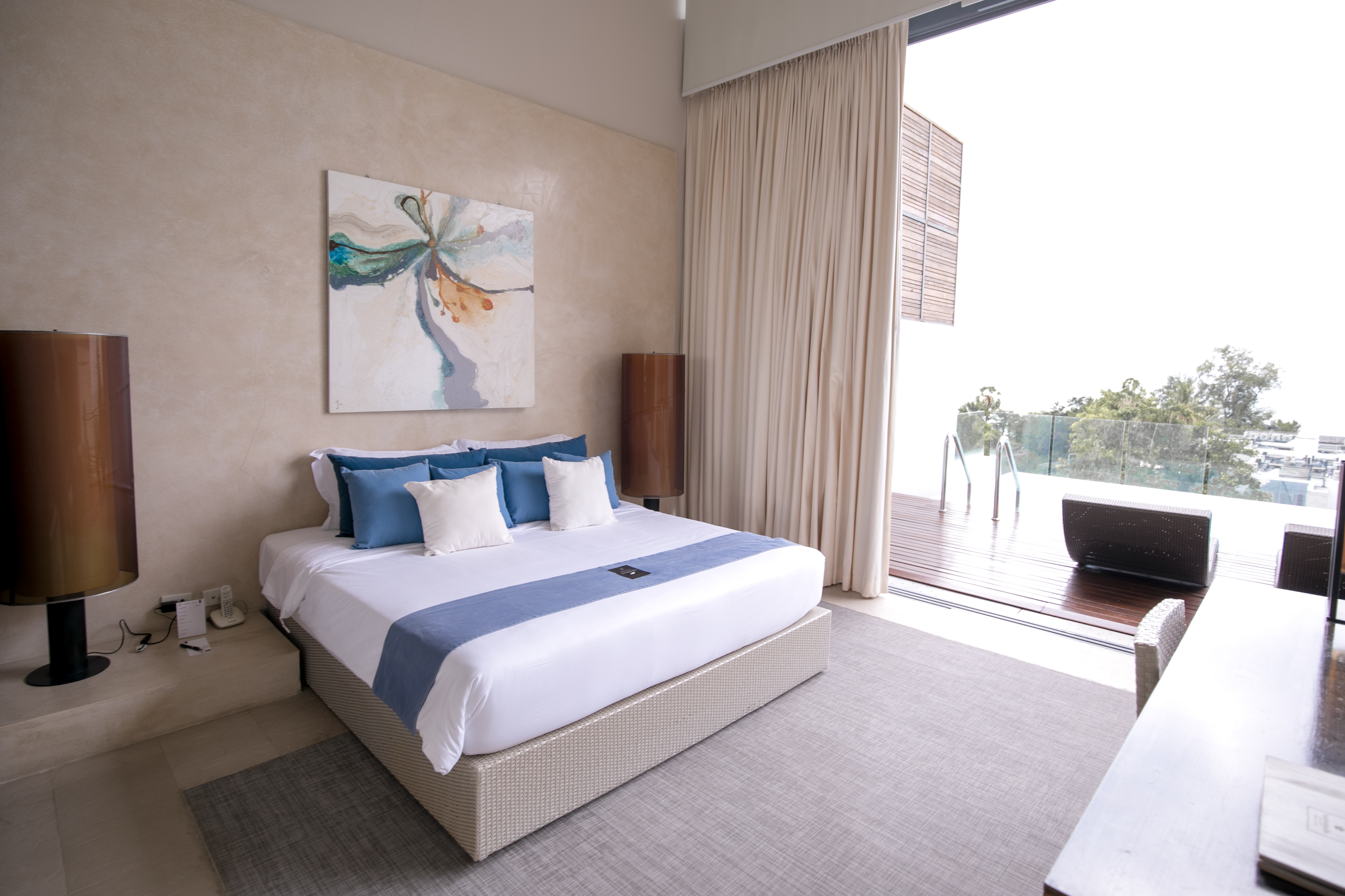 1 Bedroom, Skypool