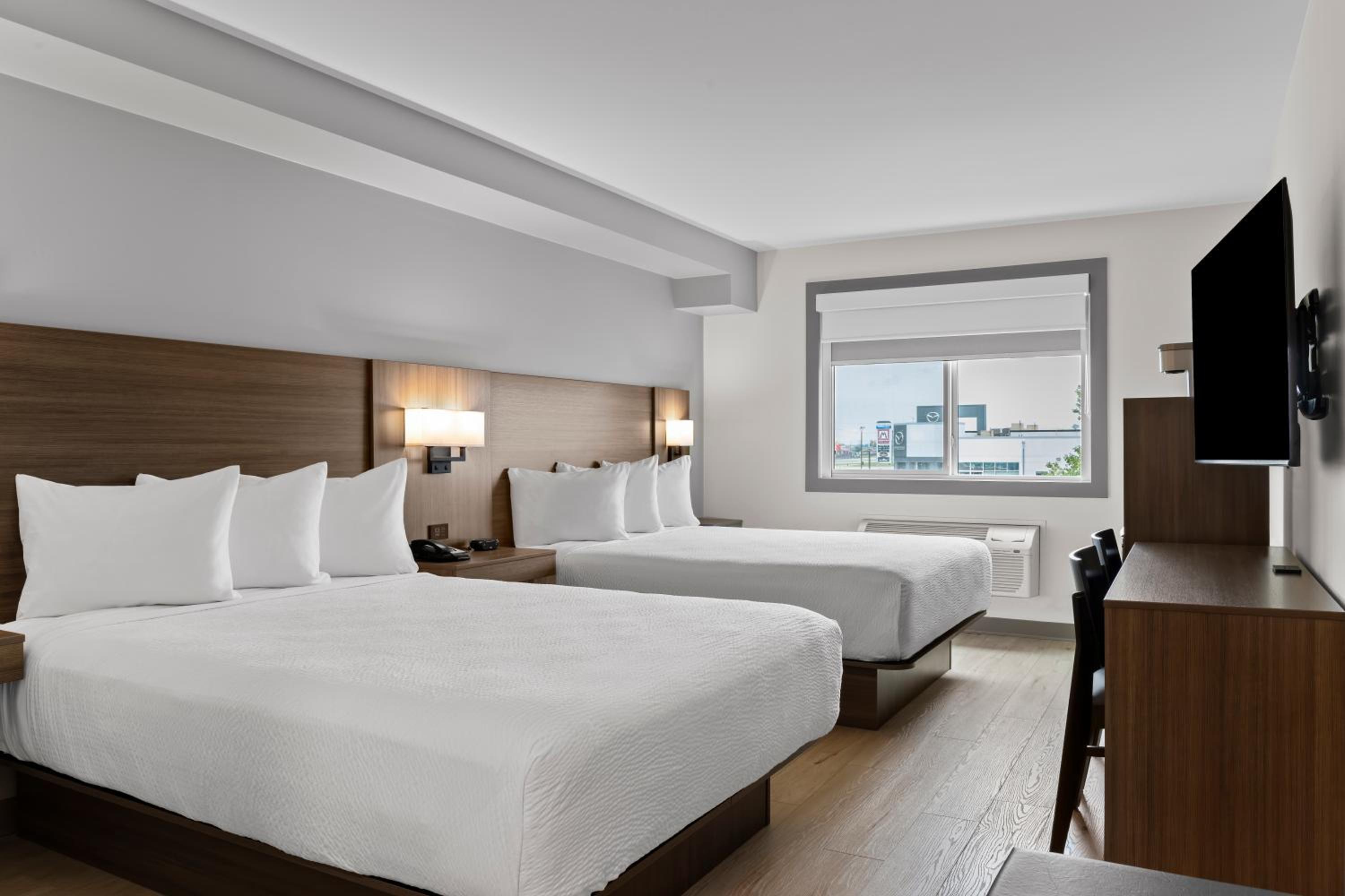 Efficiency, King Bed, Queen Bed, Kitchenette