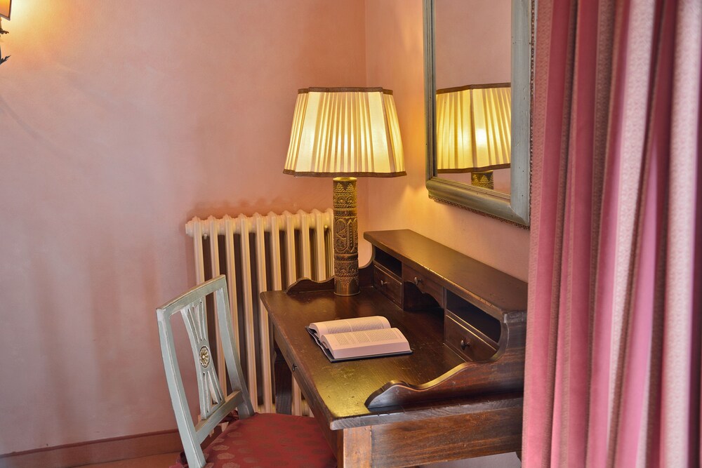 Boccaccio Hotel 59/65