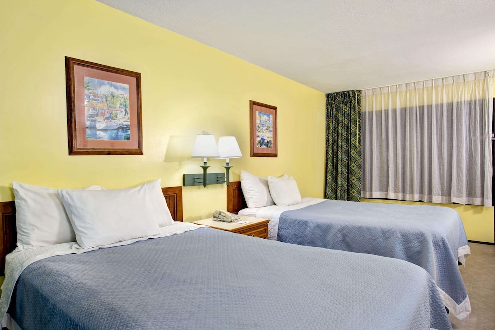 Rodeway Inn Davenport Champions Gate 11/33