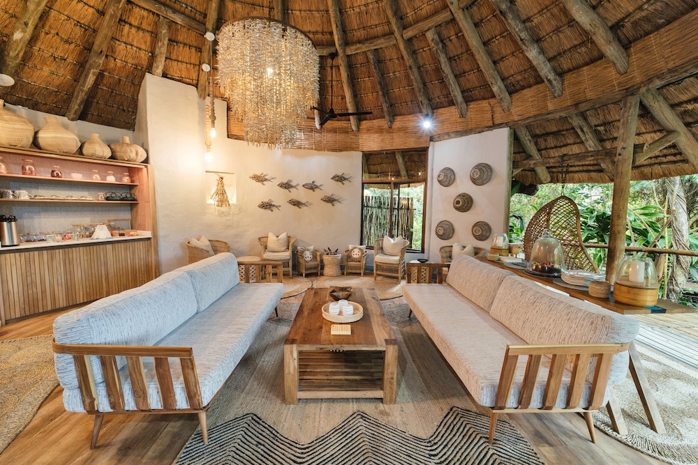 Thonga Beach Lodge 25/50