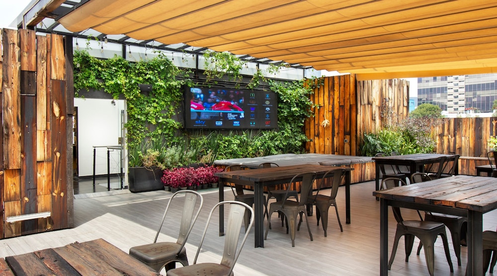 Hotel MX mas roma CDMX, Trademark Collection by Wyndham 40/50