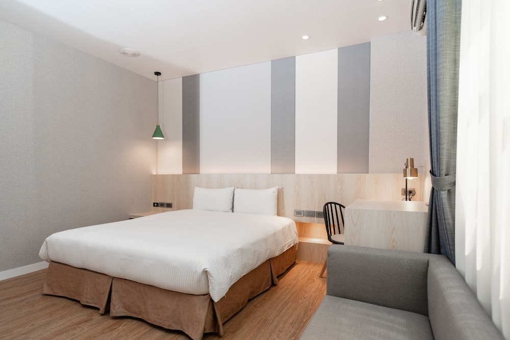 Fu Hsiang Hotel 32/68