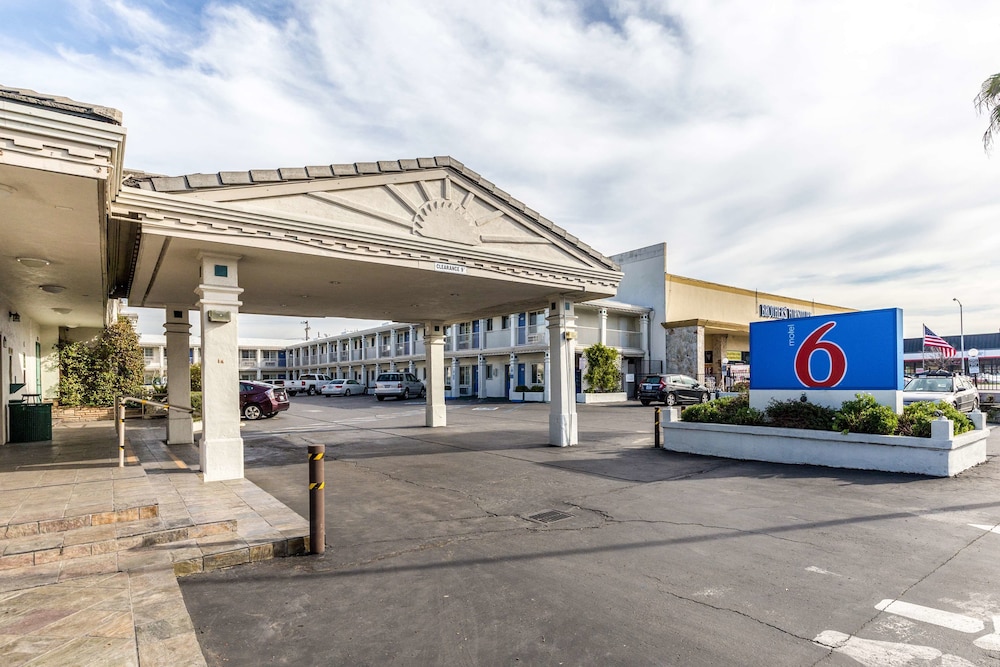 Motel6 San Rafael, CA 32/38
