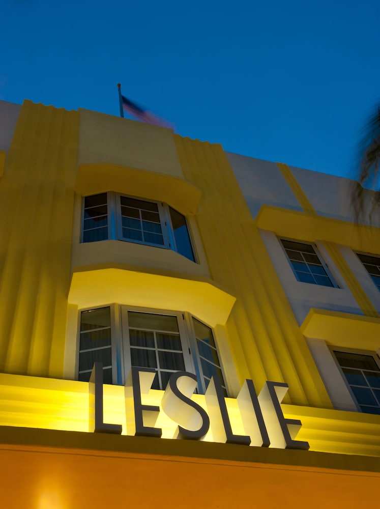Leslie Hotel Ocean Drive 4/66
